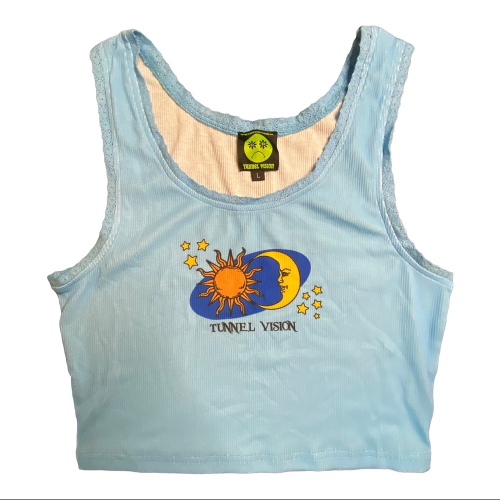 🧞‍♂️TUNNEL VISION CROP TANK WITH CUTE PRINT LOGO DESIGN | White | Size L